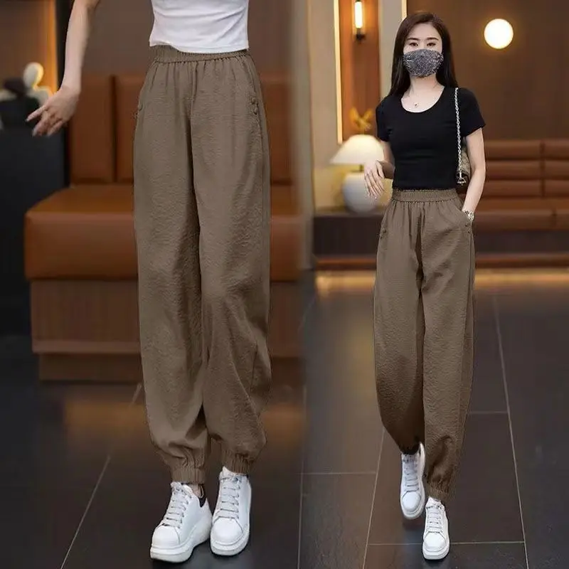 Ice Silk Harem Pants Women's Summer New Style Lantern Pants Loose Meat Covering Fashion Casual Thin Footed Pants Women's Style
Ice Silk Harem Pants Women's Summer New Style Lantern Pants Loose Meat Covering Fashion Casual Thin Footed Pants Women's Style