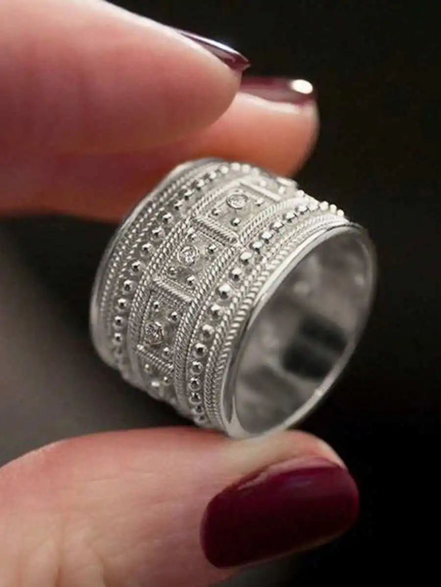 Luxury Cubic Zirconia Wide Band Ring For Women Party Anniversary Jewelry
Luxury Cubic Zirconia Wide Band Ring For Women Party Anniversary Jewelry