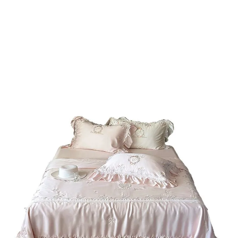 French girl heart sleeping naked cool feeling Tencel Xia Liang quilt four-piece lace embroidery machine washable double
French girl heart sleeping naked cool feeling Tencel Xia Liang quilt four-piece lace embroidery machine washable double