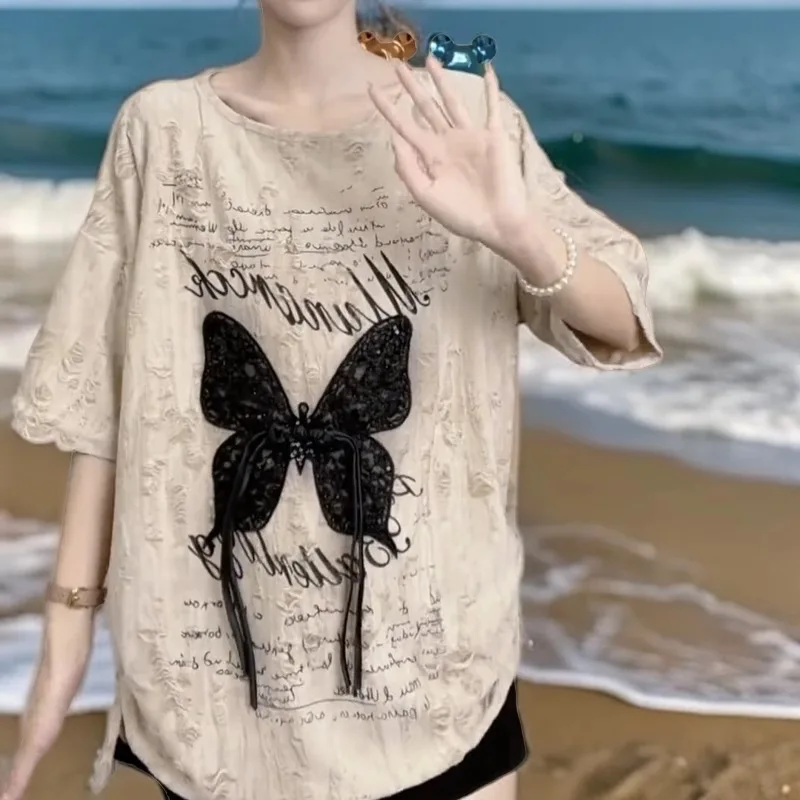 Aged and distressed lace, breathable, loose, butterfly-style summer new Korean version fashionable and chic vacation-style top
Aged and distressed lace, breathable, loose, butterfly-style summer new Korean version fashionable and chic vacation-style top