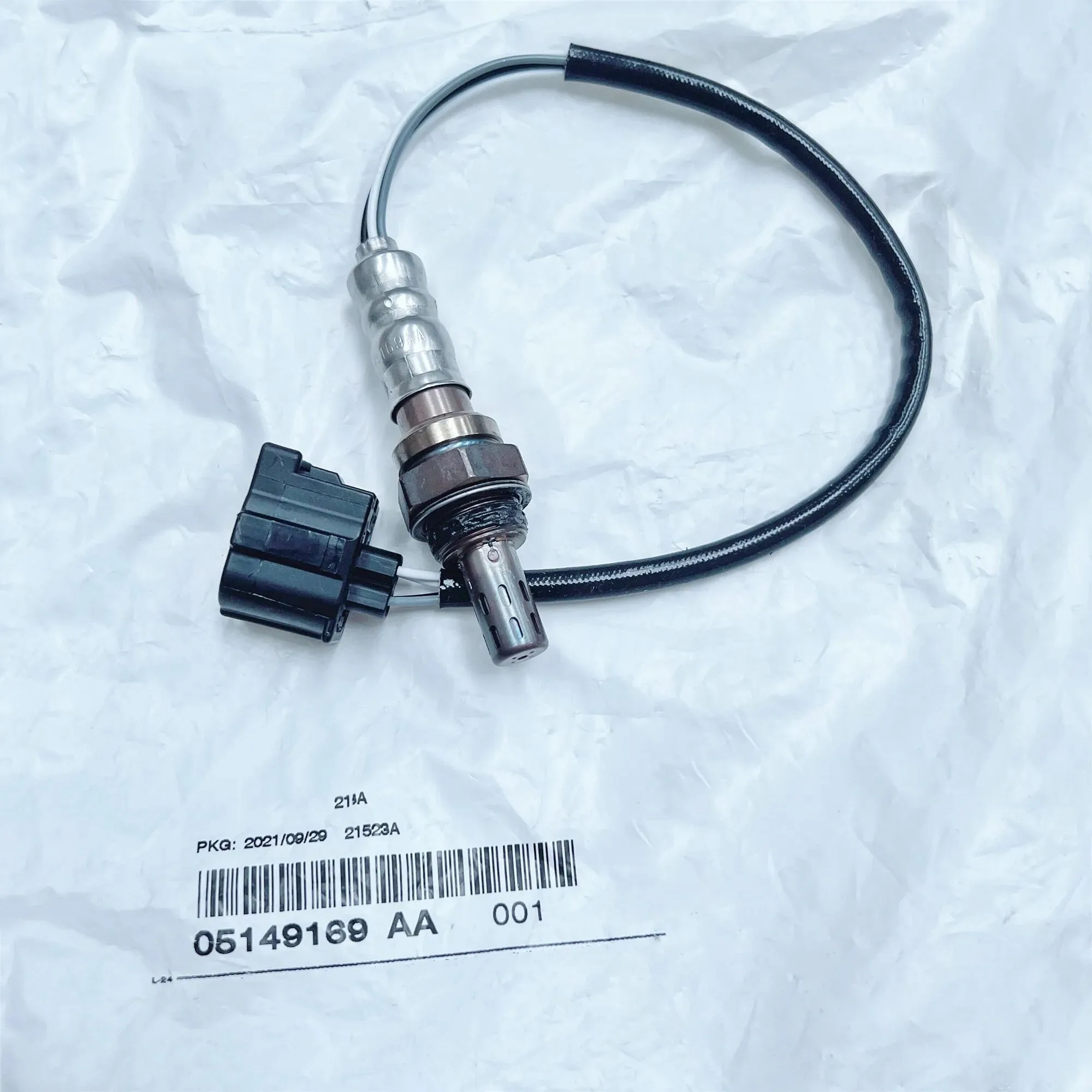 Oxygen Sensors 5149170AA ,5149169AA , Are Applicable To: 3.8L,Wrangler, 5.7L,Grand Cherokee,Dodge Durango, 2010-2011
Oxygen Sensors 5149170AA ,5149169AA , Are Applicable To: 3.8L,Wrangler, 5.7L,Grand Cherokee,Dodge Durango, 2010-2011