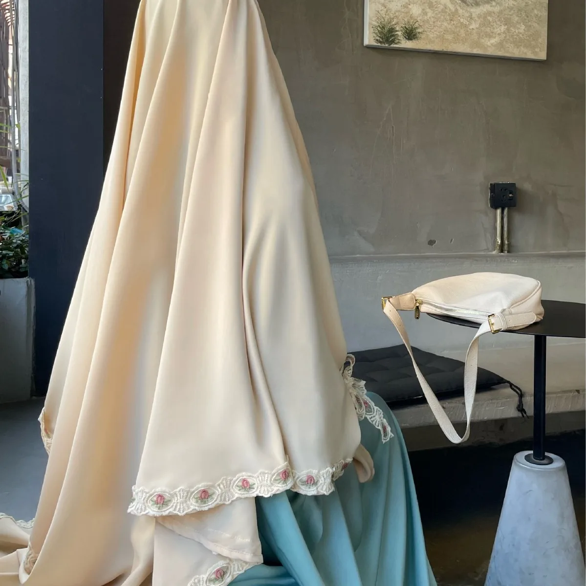 Длинный химар Рамадан Ид мусульманский длинный хиджаб головной платок женский цельный Khimars Jubha исламская одежда хиджабы мусульманская молитвенная одежда
Длинный химар Рамадан Ид мусульманский длинный хиджаб головной платок женский цельный Khimars Jubha исламская одежда хиджабы мусульманская молитвенная одежда