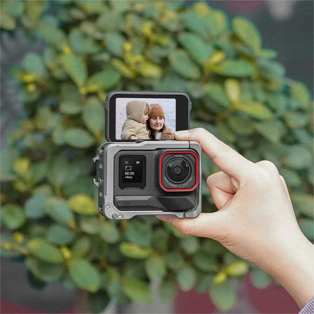 Metal Cage with Cold Shoe Mount Camera Protective Frame Housing Sleeve for Insta360 Ace Pro 2 Camera Accessories 
Metal Cage with Cold Shoe Mount Camera Protective Frame Housing Sleeve for Insta360 Ace Pro 2 Camera Accessories