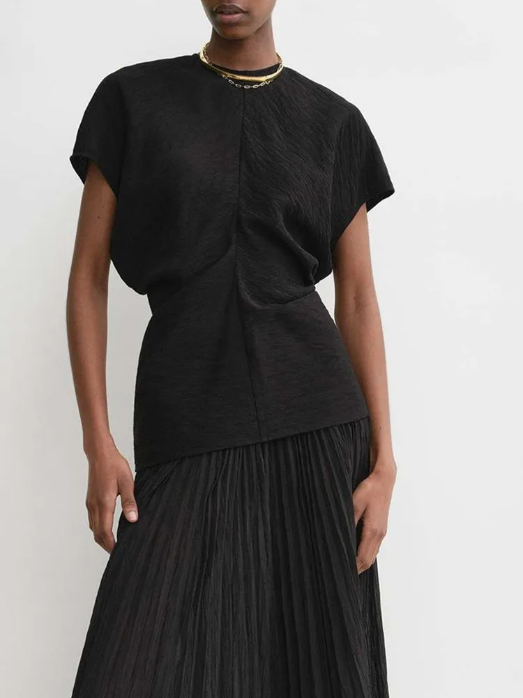 2024 Summer Women Round Neck T-Shirt Pleated Design Zipper Short Sleeve Female 2 Colors Simple Tshirts
2024 Summer Women Round Neck T-Shirt Pleated Design Zipper Short Sleeve Female 2 Colors Simple Tshirts