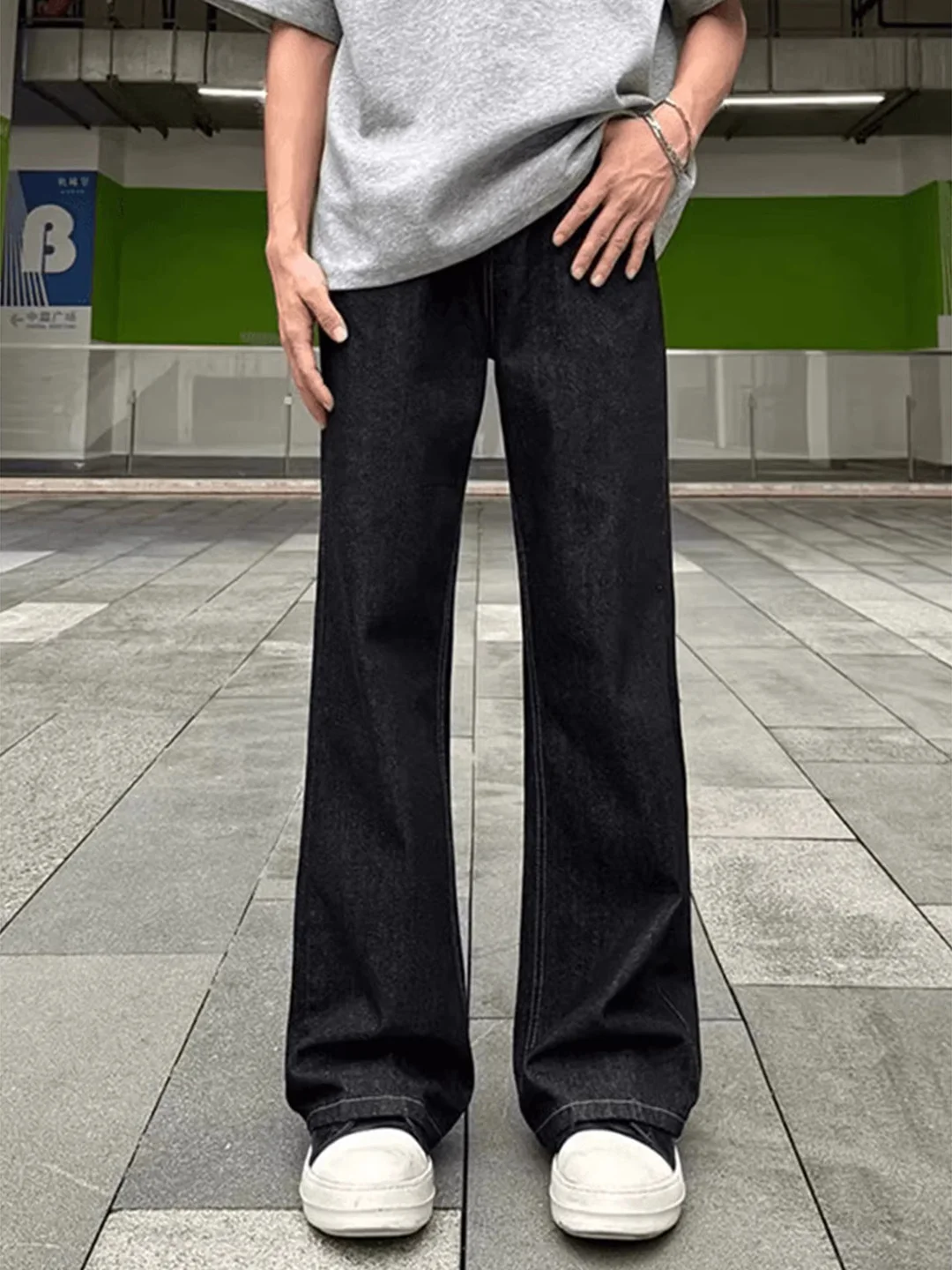 Black Original Denim Jeans Men's Winter American Vibe CleanFit Slim Straight Micro Flared Pants Wear Resistant Not Deformable
Black Original Denim Jeans Men's Winter American Vibe CleanFit Slim Straight Micro Flared Pants Wear Resistant Not Deformable