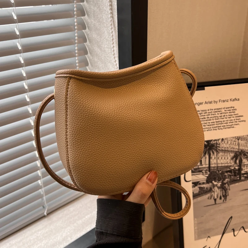 Small Bag with Niche Texture and Contrasting Colors Fashionable and Versatile for Women Summer Bucket Bag
Small Bag with Niche Texture and Contrasting Colors Fashionable and Versatile for Women Summer Bucket Bag