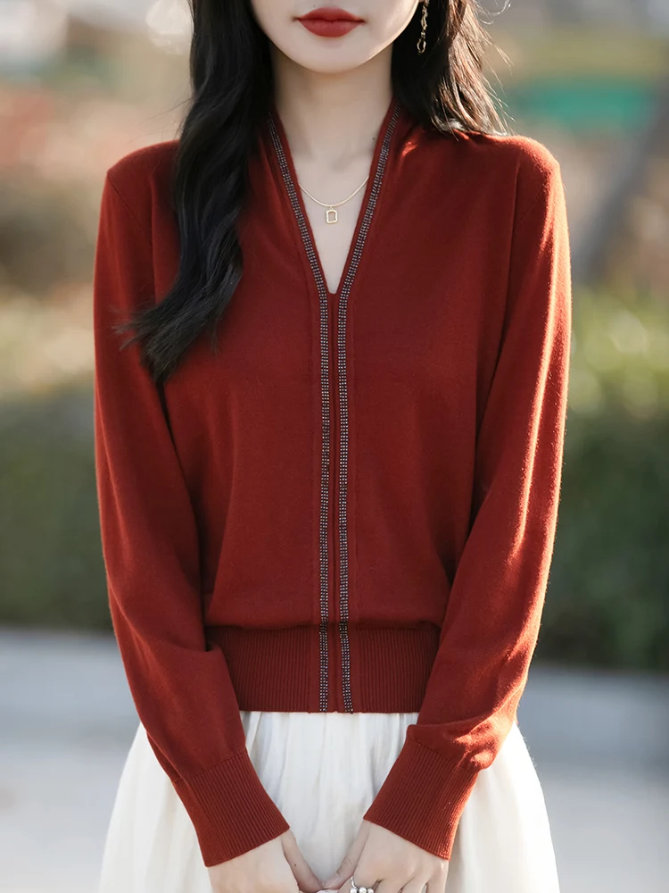 V-neck Knitted Sweater Elegant Fashion Women's Clothing Interior Collar Edge With Diamond Sticker Spring Women's Pullover Top
V-neck Knitted Sweater Elegant Fashion Women's Clothing Interior Collar Edge With Diamond Sticker Spring Women's Pullover Top