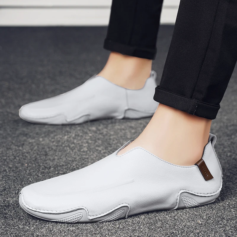 Casual flat bottomed men's loafers Classic retro style Comfortable outdoor walking Daily office driving adult Hot selling
Casual flat bottomed men's loafers Classic retro style Comfortable outdoor walking Daily office driving adult Hot selling