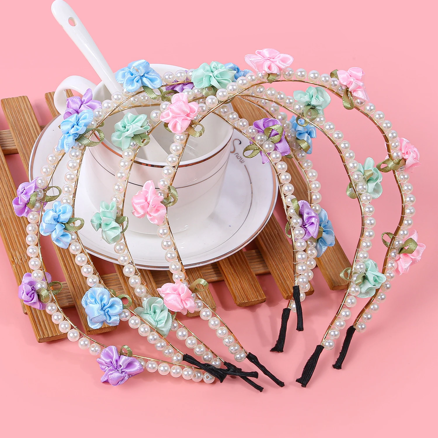 4 шт., повязки на голову из сплава с жемчужным цветочным принтом для девочек, элегантная модная милая повязка для волос для детей, аксессуары для волос на отпуск
4 шт., повязки на голову из сплава с жемчужным цветочным принтом для девочек, элегантная модная милая повязка для волос для детей, аксессуары для волос на отпуск