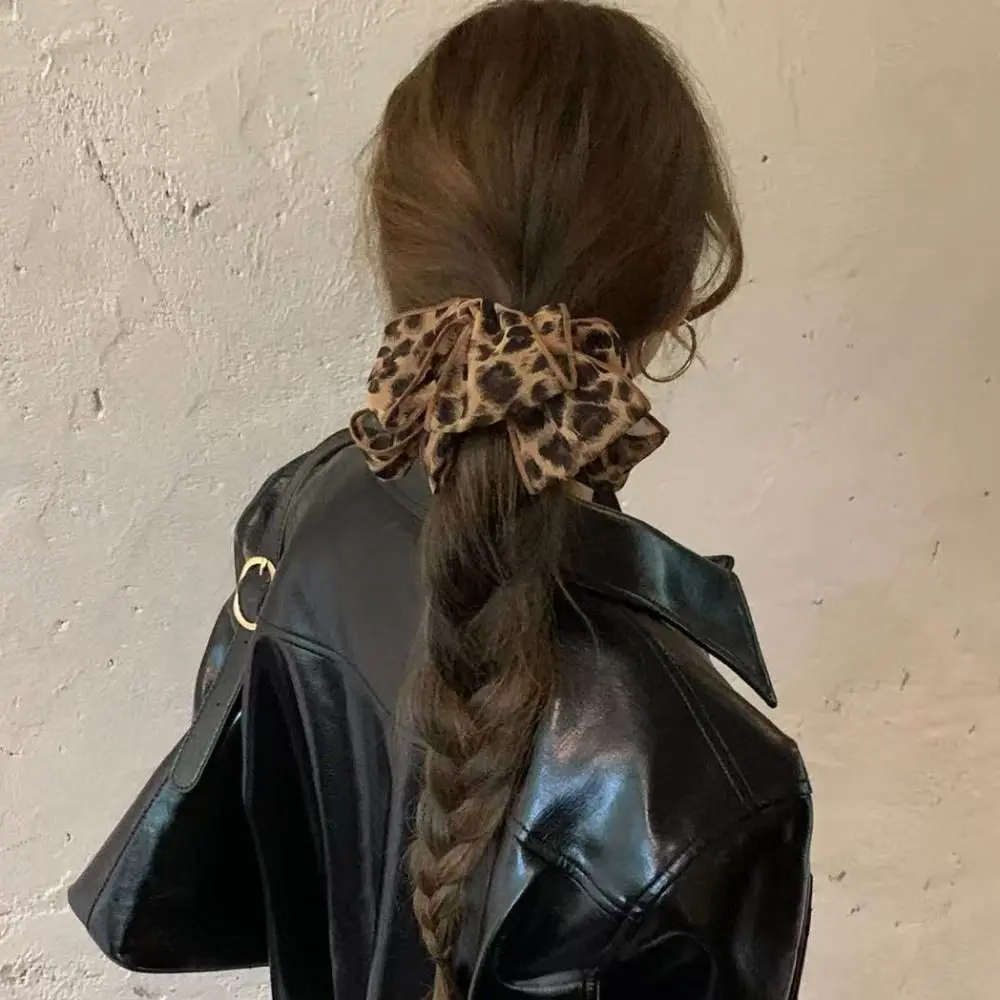 Exquisite Elastic Flower Hair Scrunchies Cloth Korean Style Blue Plaid Hair Ring Sweet Hair Rope Lattice Hair Tie Lady
Exquisite Elastic Flower Hair Scrunchies Cloth Korean Style Blue Plaid Hair Ring Sweet Hair Rope Lattice Hair Tie Lady