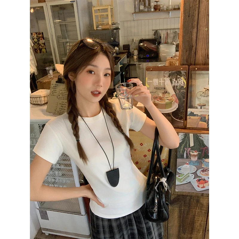 Versatile Crew Neck Front Shoulder Short-sleeved Top Women's Summer New Slim-fitting and Thin Inner Cotton T-shirt
Versatile Crew Neck Front Shoulder Short-sleeved Top Women's Summer New Slim-fitting and Thin Inner Cotton T-shirt