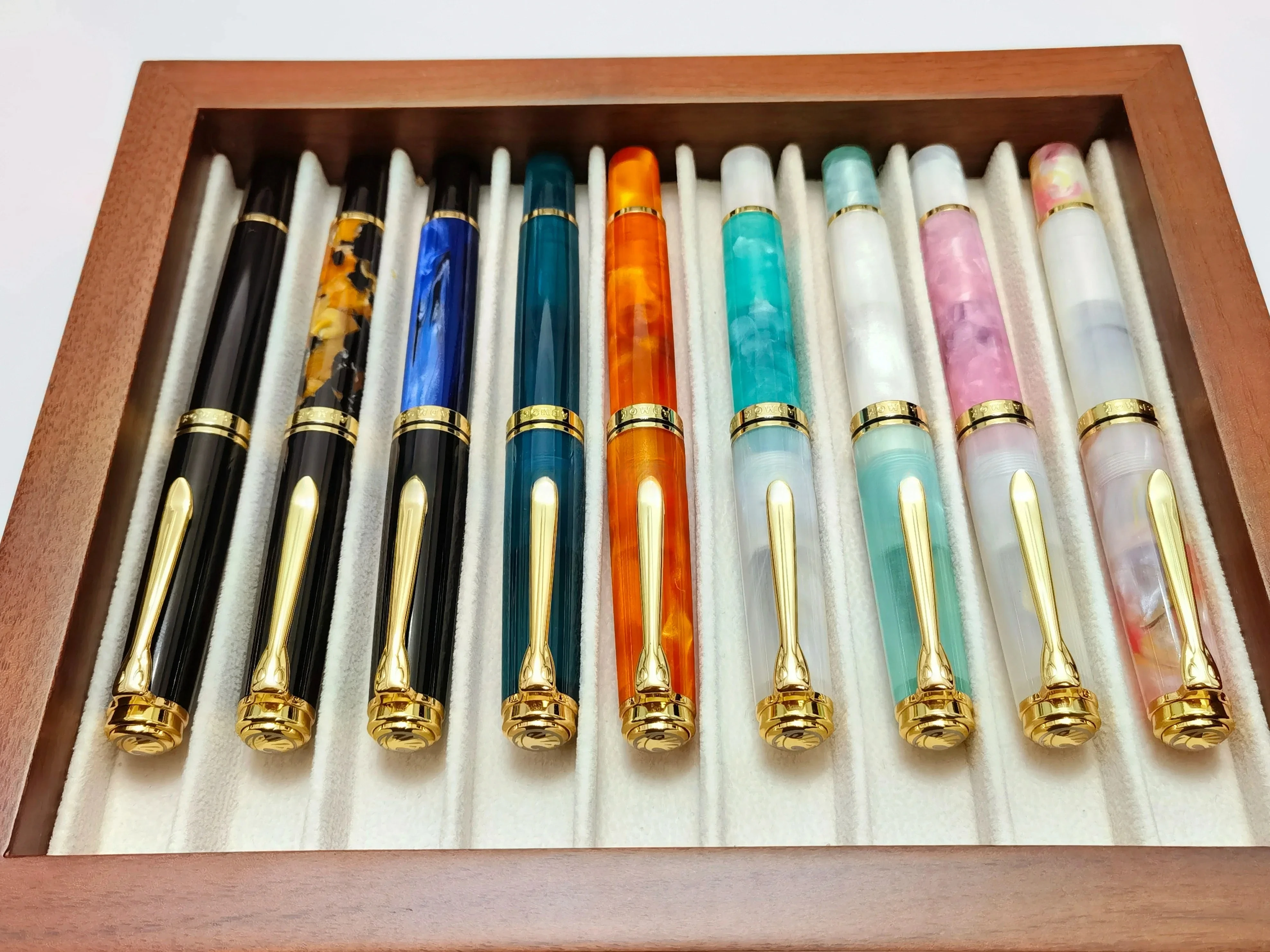 New ADMOK M800 Acrylic Piston Fountain Pen BOCK/Schmidt Soft Smooth No.6/35# Nib Inking Copy Students Writing Gift Pen
New ADMOK M800 Acrylic Piston Fountain Pen BOCK/Schmidt Soft Smooth No.6/35# Nib Inking Copy Students Writing Gift Pen