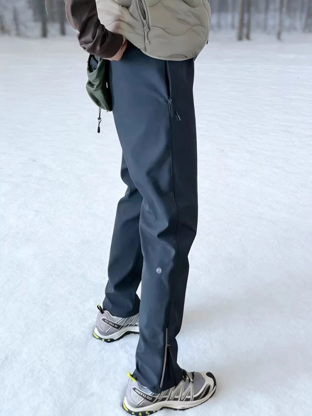 Thiened Outdoor Soft ell Спецодежда Брюки Мужские осенне-зимние брюки на молнии сбоку с защитой от ветра и водонепроницаемых походных брюк
Thiened Outdoor Soft ell Спецодежда Брюки Мужские осенне-зимние брюки на молнии сбоку с защитой от ветра и водонепроницаемых походных брюк