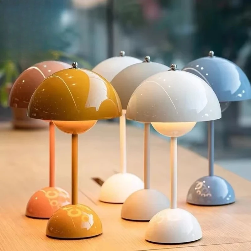 Rechargeable Alloy with ABS Table Lamp 3 Speed Adjustment Indoor Lighting Fixture Flower Bud Desk Lamps Home Decor Night Light
Rechargeable Alloy with ABS Table Lamp 3 Speed Adjustment Indoor Lighting Fixture Flower Bud Desk Lamps Home Decor Night Light