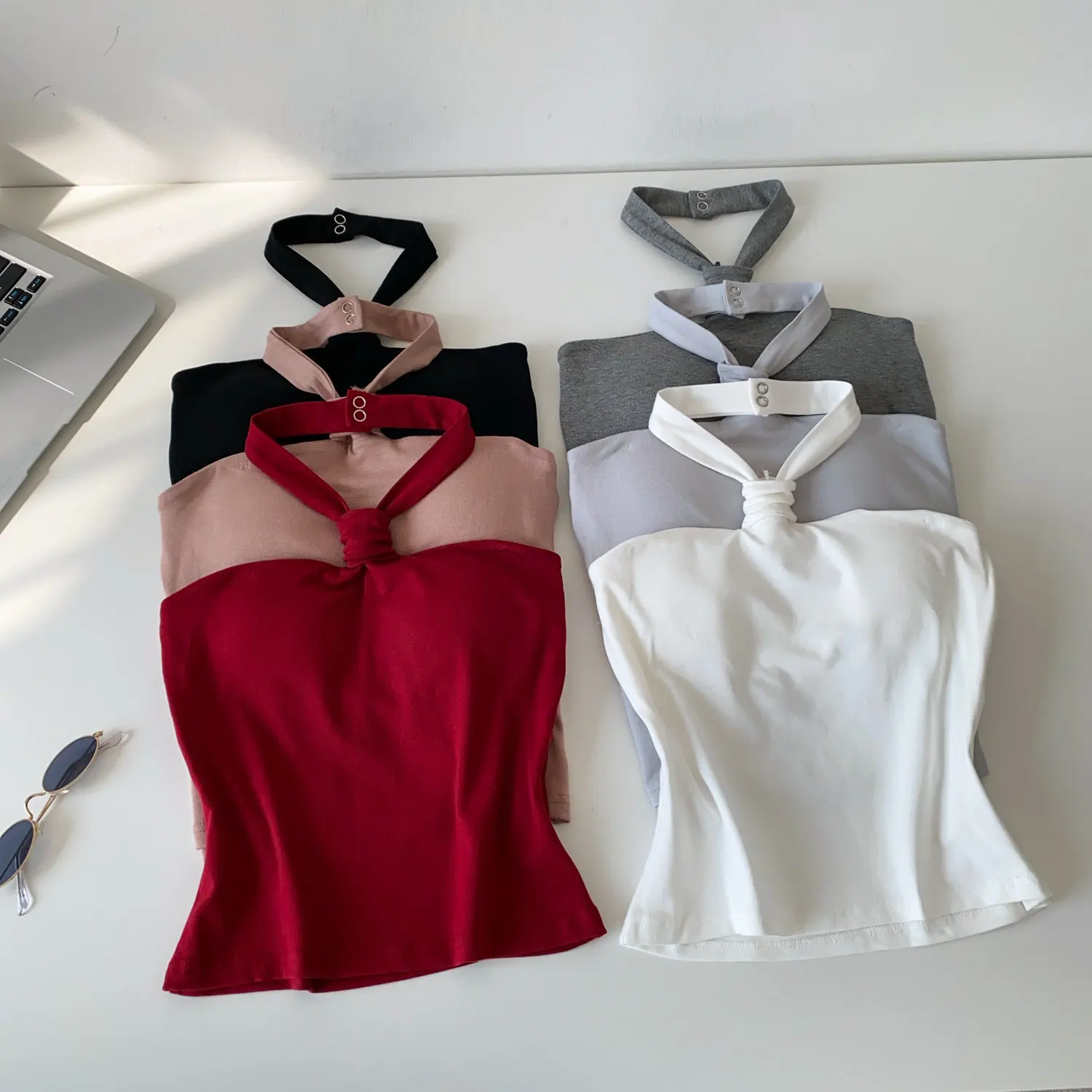 Tanks Tops Women Short Top Halter Neck Sleeveless Camis Sexy Starpless Y2k Streetwear Backless Elegant Work Slim Fit 2026
Tanks Tops Women Short Top Halter Neck Sleeveless Camis Sexy Starpless Y2k Streetwear Backless Elegant Work Slim Fit 2026