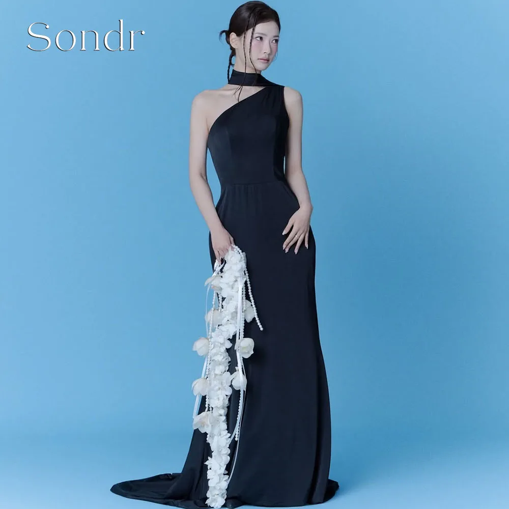 Sondr Customized One Shoulder Black Korean Wedding Snap Dresses Backless Elegant Long Evening Gown Performance Gown Women
Sondr Customized One Shoulder Black Korean Wedding Snap Dresses Backless Elegant Long Evening Gown Performance Gown Women