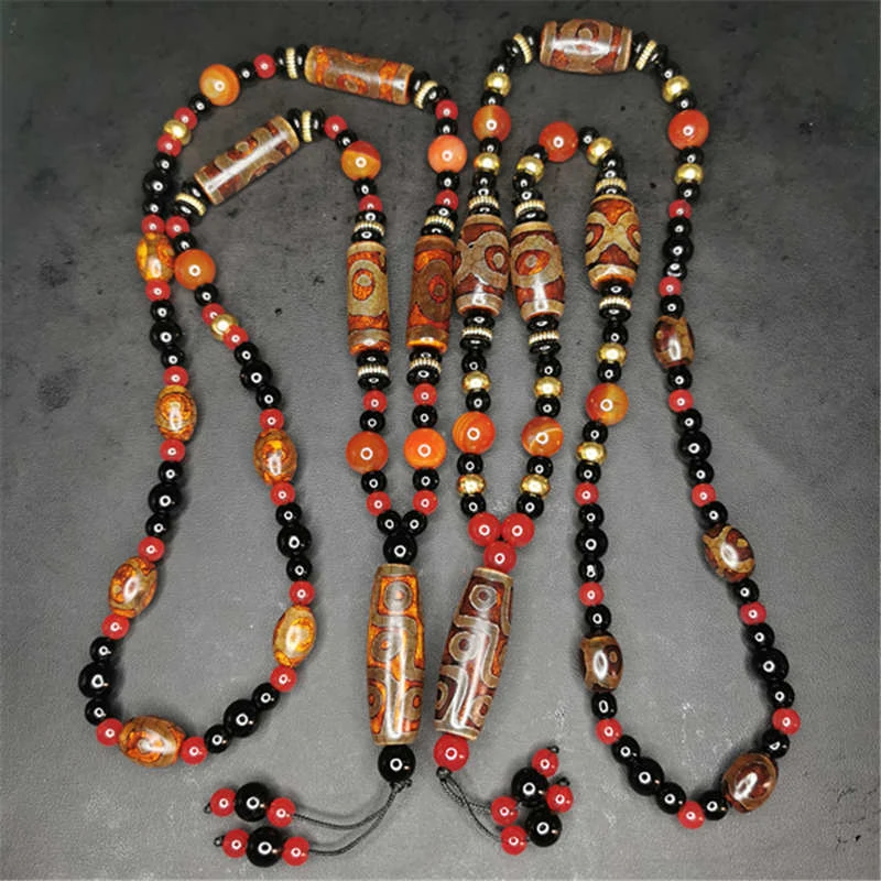 Nine-Eyed , Tibetan Chalcedony Dzi Agate , Buddhist Bead Necklace, Sweater Chain
Nine-Eyed , Tibetan Chalcedony Dzi Agate , Buddhist Bead Necklace, Sweater Chain