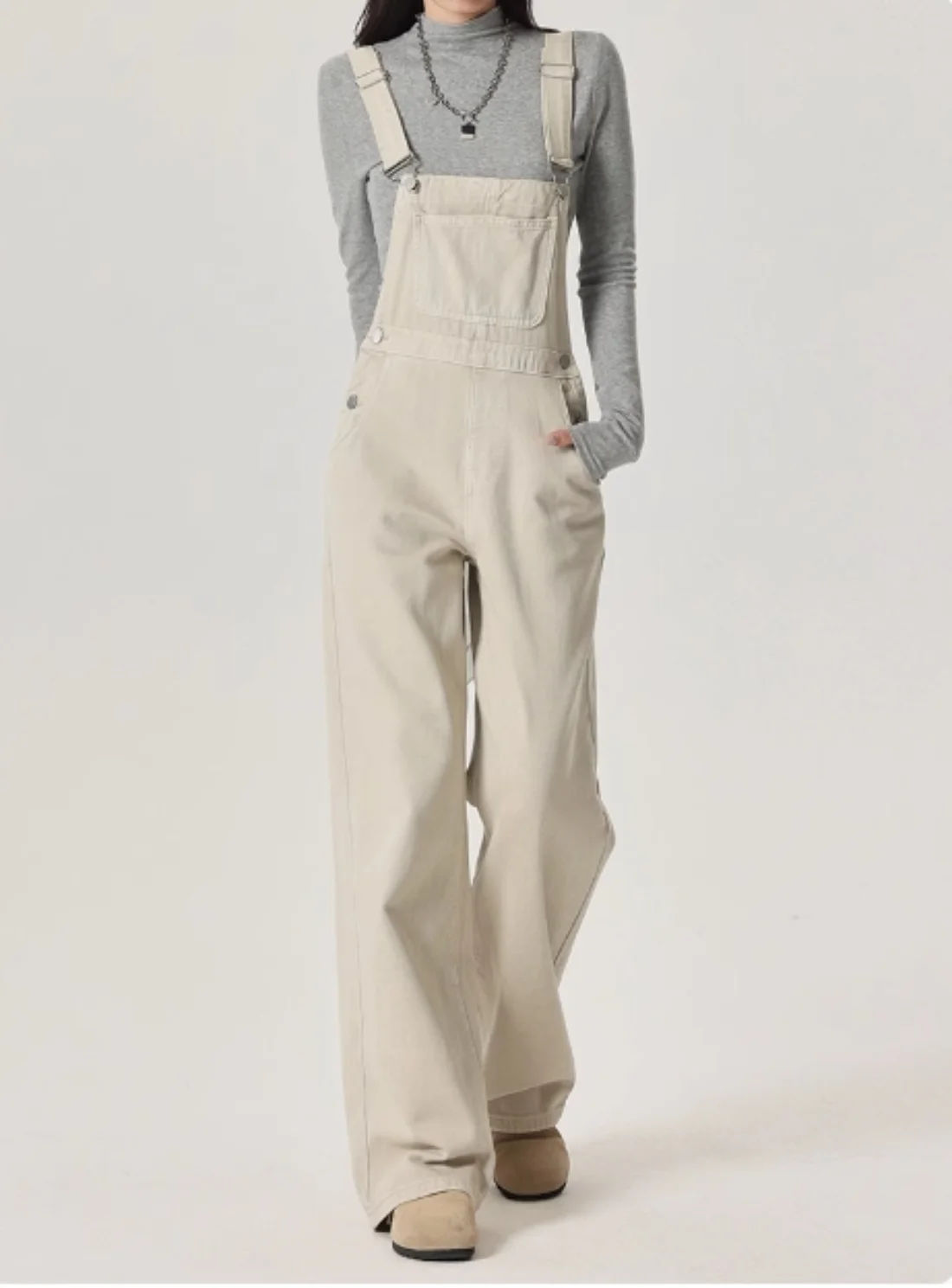 Летние утягивающие белые свободные джинсовые брюки в корейском стиле для женщин, 2022, эластичные широкие брюки с высокой талией, цельные брюки
Летние утягивающие белые свободные джинсовые брюки в корейском стиле для женщин, 2022, эластичные широкие брюки с высокой талией, цельные брюки