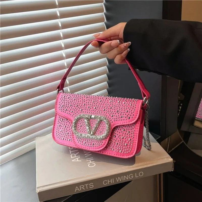 Elegant Women Handbag Underarm Bag For School Campus Style Students And Daily Use Cute Pillow Bag
Elegant Women Handbag Underarm Bag For School Campus Style Students And Daily Use Cute Pillow Bag