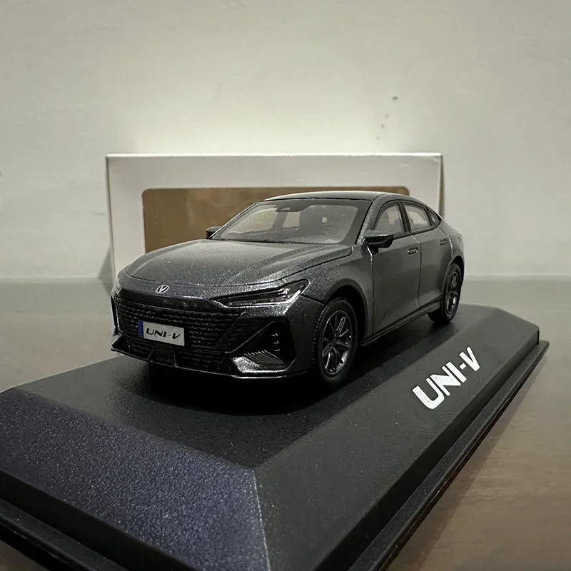Литая в масштабе 1:43 модель автомобиля Changan Uni-v из сплава, коллекционная игрушка, подарок, сувенир, демонстрационный орнамент
Литая в масштабе 1:43 модель автомобиля Changan Uni-v из сплава, коллекционная игрушка, подарок, сувенир, демонстрационный орнамент