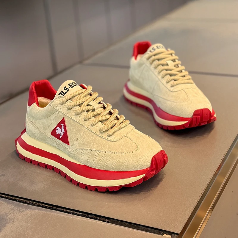 Retro contrasting thick soled Forrest Gump shoes for men and women 2026 new matte leather casual sports shoes, height increasing
Retro contrasting thick soled Forrest Gump shoes for men and women 2026 new matte leather casual sports shoes, height increasing