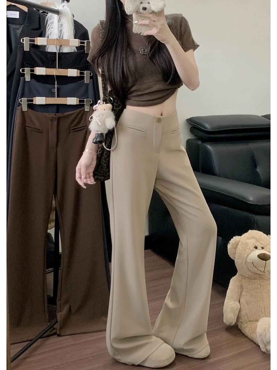 Spring 2026 Women's Slim Fit Casual Pants High Waist Bell Bot Elastic Wide Leg Suit Trousers Faion Design Long Pants
Spring 2026 Women's Slim Fit Casual Pants High Waist Bell Bot Elastic Wide Leg Suit Trousers Faion Design Long Pants
