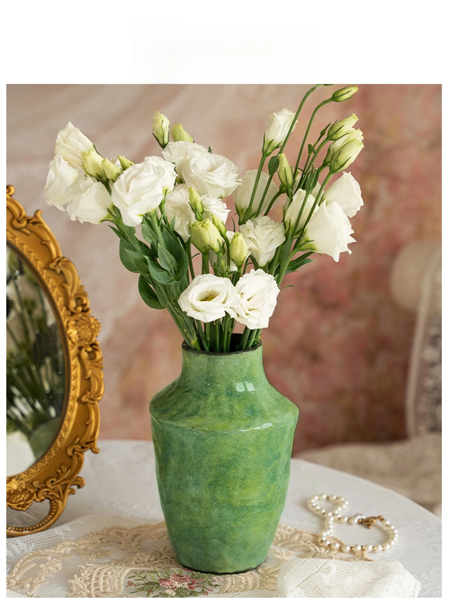 EKU pro French Vintage Cerc Flower Vase Decorative Piece adient Color Small Size Tabletop Flower Pot Home Decor
EKU pro French Vintage Cerc Flower Vase Decorative Piece adient Color Small Size Tabletop Flower Pot Home Decor