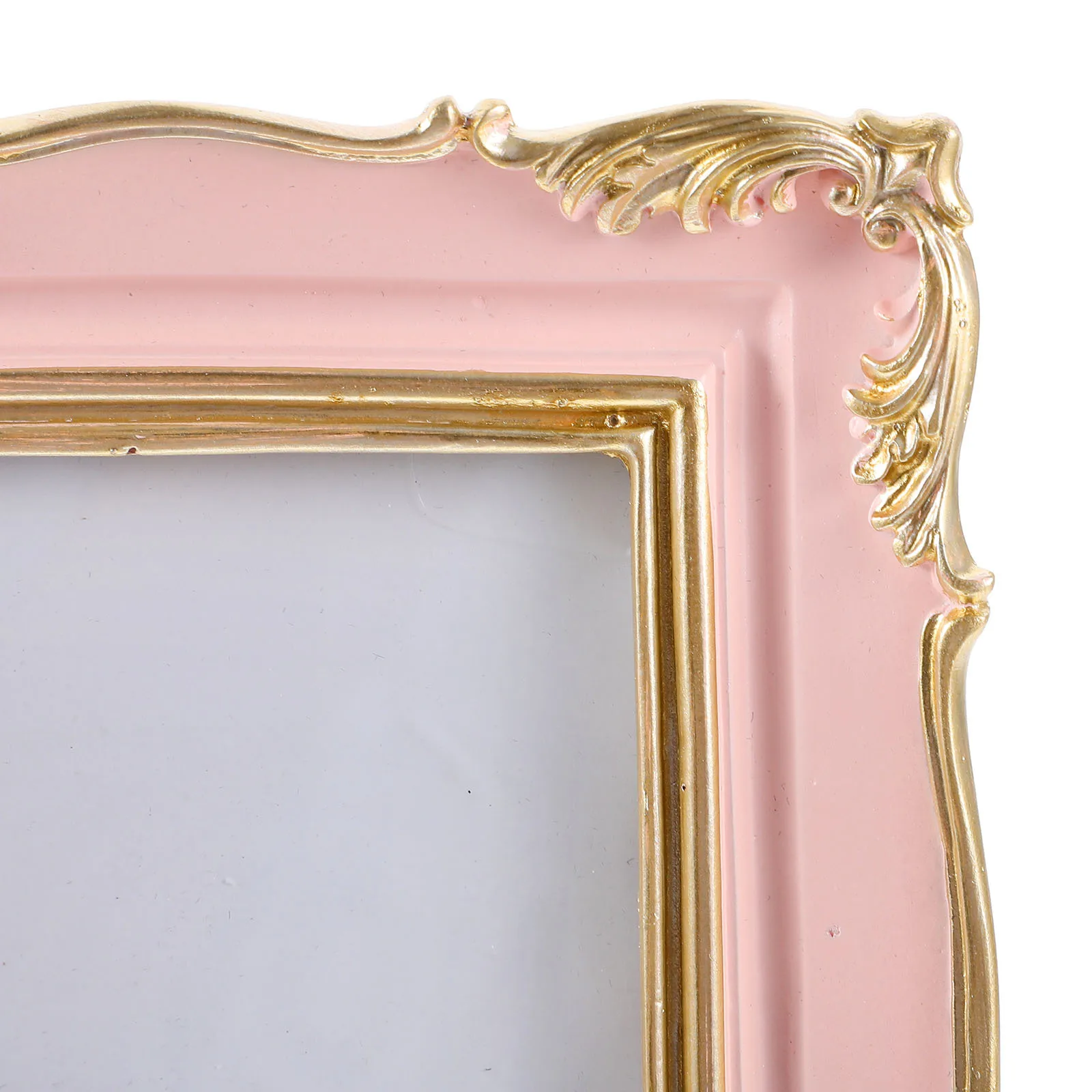 European Style Photo Frame Resin Material Sturdy Desktop Decor Chic Unique Gift Photo Frame Desktop Ornament
European Style Photo Frame Resin Material Sturdy Desktop Decor Chic Unique Gift Photo Frame Desktop Ornament