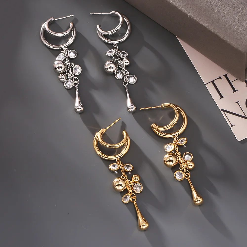 Fashionable and exquisite chain tassel earrings, cold style earrings, niche light luxury, high-end, sweet and cool style earring
Fashionable and exquisite chain tassel earrings, cold style earrings, niche light luxury, high-end, sweet and cool style earring