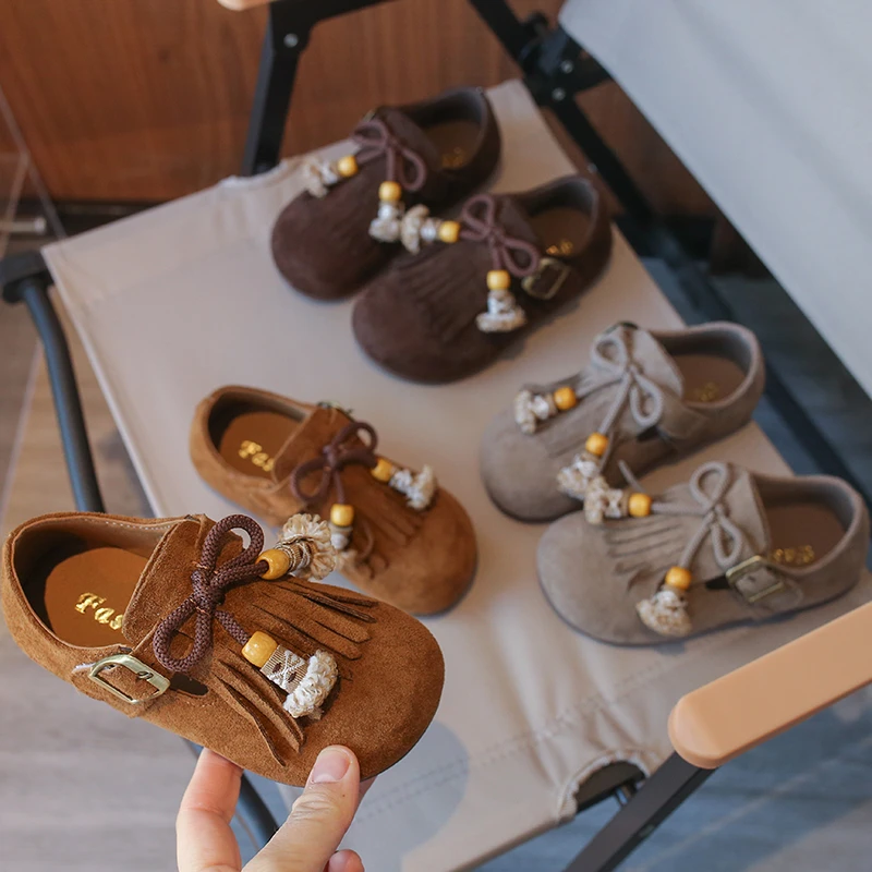 Детские классические лоферы с кисточками из матовой кожи, слипоны, универсальные низкие ботинки на нескользящей резиновой подошве в корейском стиле
Детские классические лоферы с кисточками из матовой кожи, слипоны, универсальные низкие ботинки на нескользящей резиновой подошве в корейском стиле