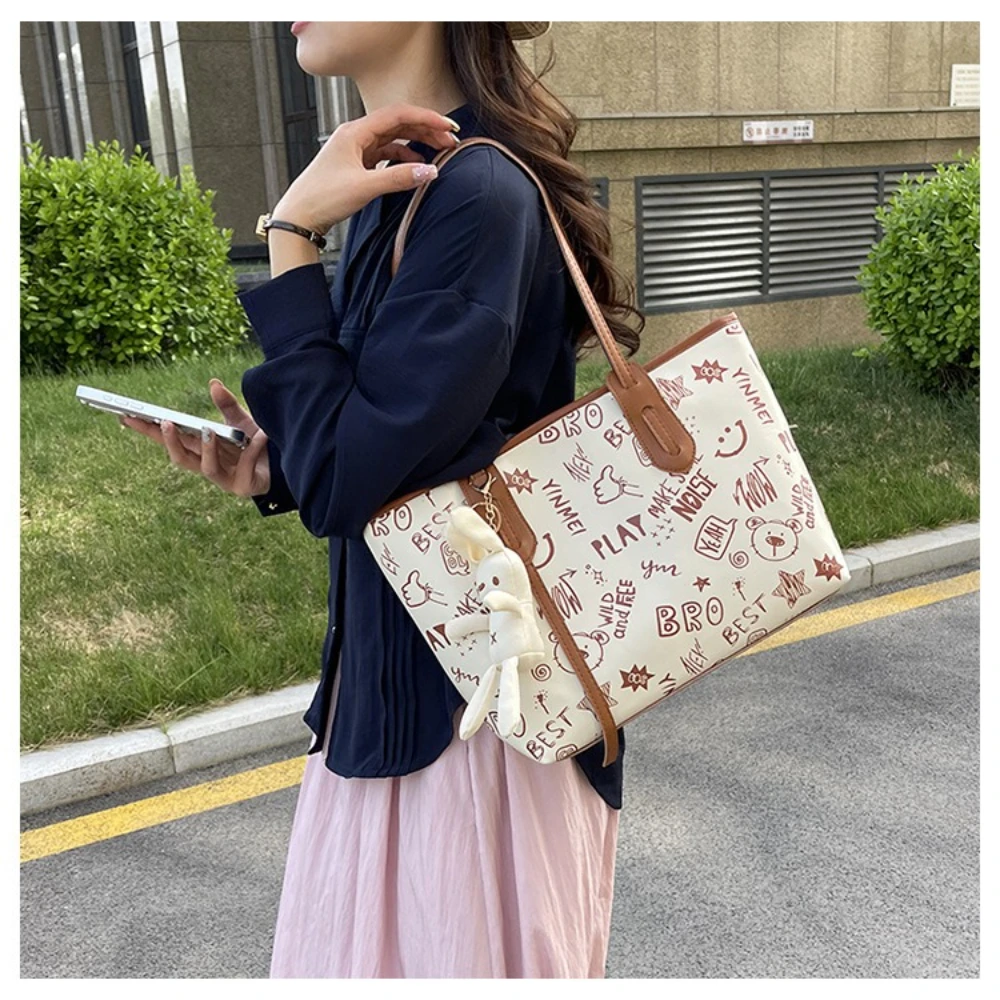 Colorful new women's bags cute cartoon printing shoulder bag versatile Yangqi trend line rustic wind Tote bag
Colorful new women's bags cute cartoon printing shoulder bag versatile Yangqi trend line rustic wind Tote bag