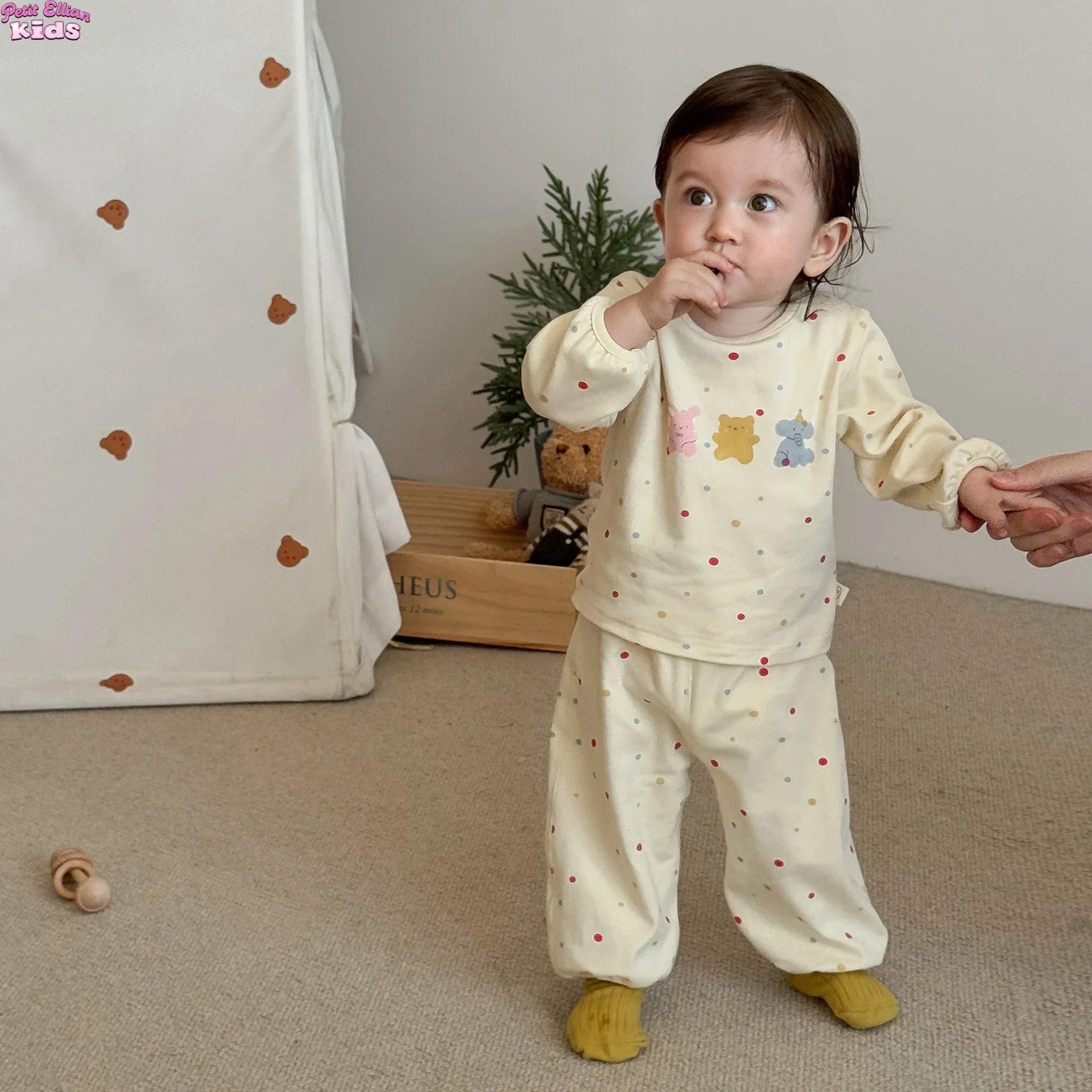 Children's Clothing Boys Cotton Polka Dot Set 0-5Y Baby Girl Outfit Bear Print Long Sleeve Top and Pants Cute Casual Daily Wear
Children's Clothing Boys Cotton Polka Dot Set 0-5Y Baby Girl Outfit Bear Print Long Sleeve Top and Pants Cute Casual Daily Wear