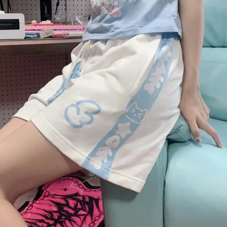 Japanese Sweet Print White Shorts for Women Y2k High Waist Loose Drawstring Short Pants 2025 Summer New Loose Wide Leg Shorts
Japanese Sweet Print White Shorts for Women Y2k High Waist Loose Drawstring Short Pants 2025 Summer New Loose Wide Leg Shorts