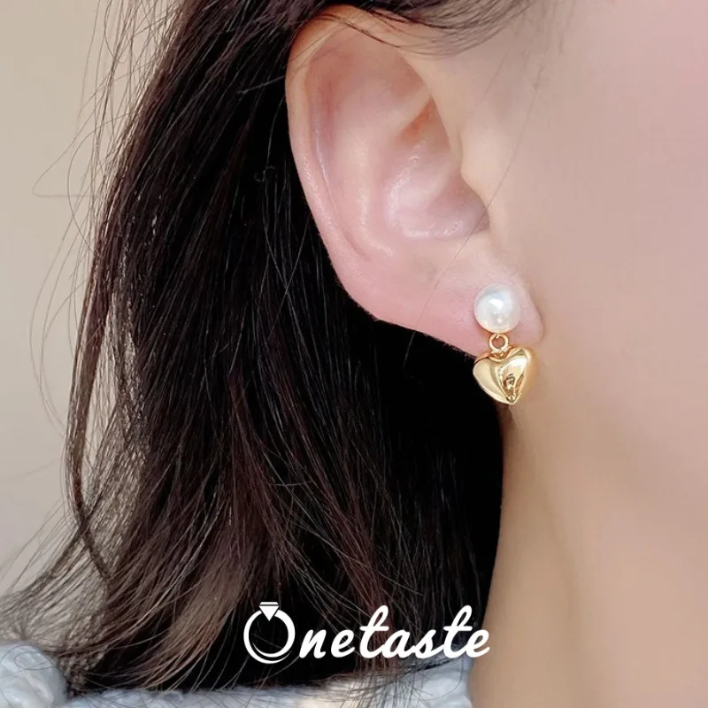 925 Sterling Silver Pearl Heart Charm Small Stud Earrings Women Simple Minimalism Trendy Dainty Stackable Stud Earring Cute Gift
925 Sterling Silver Pearl Heart Charm Small Stud Earrings Women Simple Minimalism Trendy Dainty Stackable Stud Earring Cute Gift