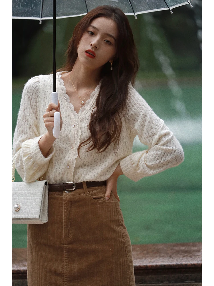 AZure Vintage Lace irt Soft Sle V-Ne Long Sve Кардиган прямого кроя осень-зима для поездок на работу Sle Простой дизайн Полиэстер...
AZure Vintage Lace irt Soft Sle V-Ne Long Sve Кардиган прямого кроя осень-зима для поездок на работу Sle Простой дизайн Полиэстер...