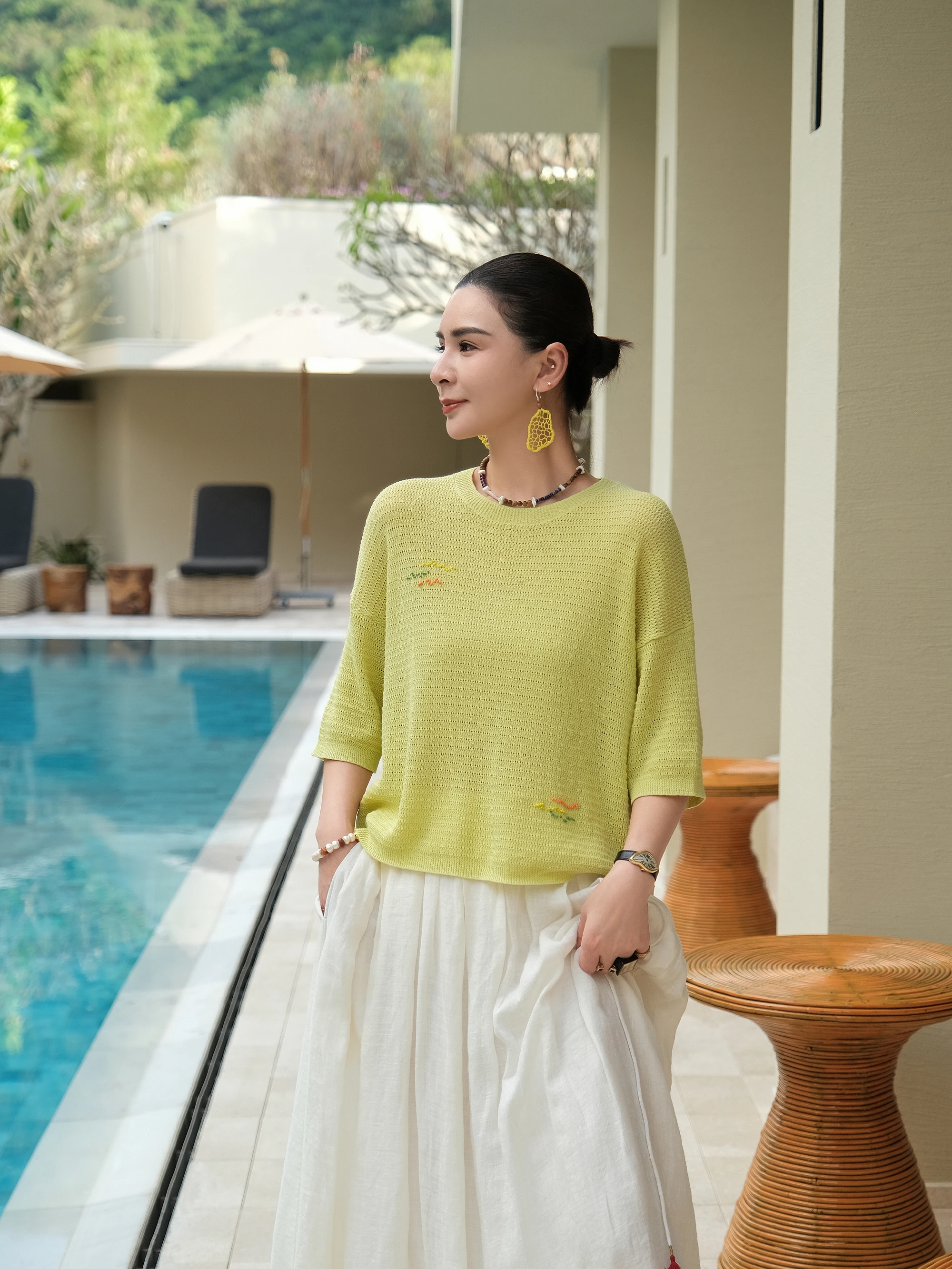 Handmade Bead Embroidery Linen Cotton Knitted Top Hollow out round Neck Short Sleeve Women's Casual Fashion Spring Summer New...
Handmade Bead Embroidery Linen Cotton Knitted Top Hollow out round Neck Short Sleeve Women's Casual Fashion Spring Summer New...