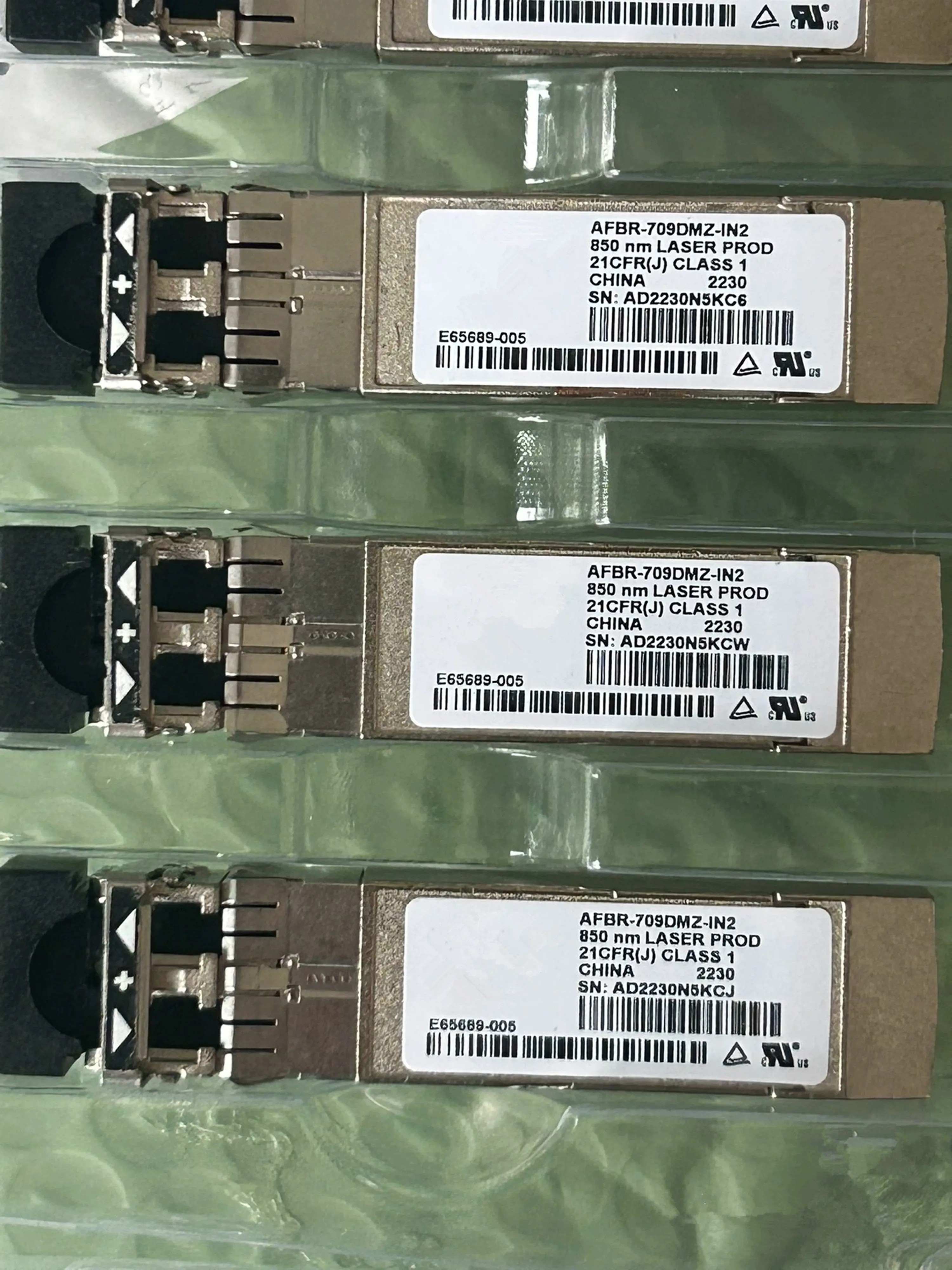 New 10GB SFP Optical Fiber Converter I-NT-EL AFBR-703SDZ-IN2 AFBR-709DMZ-IN2 AFBR-709DMZ-IN3 X520 X710 Network Switch Module
New 10GB SFP Optical Fiber Converter I-NT-EL AFBR-703SDZ-IN2 AFBR-709DMZ-IN2 AFBR-709DMZ-IN3 X520 X710 Network Switch Module