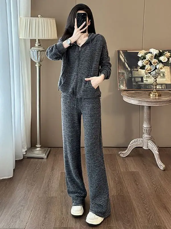 Fashionable Loose Hooded Set Women's Autumn Winter Casual Open Cardigan Sweatshirt Jacket Wide Leg Pants Two Piece Set
Fashionable Loose Hooded Set Women's Autumn Winter Casual Open Cardigan Sweatshirt Jacket Wide Leg Pants Two Piece Set
