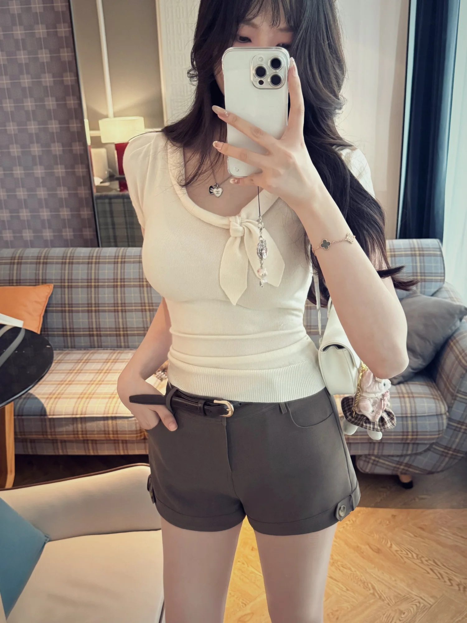 High Waist A-Line Suit Shorts Summer Collection Hip Conceal Leg Lengthening Mid-Century Style Women's Casual Straight Leg Pants
High Waist A-Line Suit Shorts Summer Collection Hip Conceal Leg Lengthening Mid-Century Style Women's Casual Straight Leg Pants
