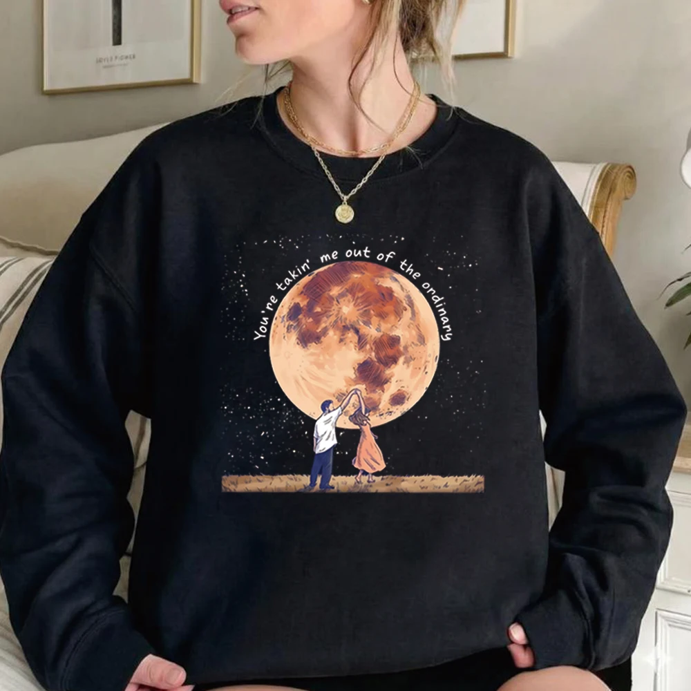 You're Takin' Me Out of The Ordinary Sweatshirt Alex Warren Moon Dance 2026 Tour Pullover Concert Shirt Retro 90s Sweatshirts
You're Takin' Me Out of The Ordinary Sweatshirt Alex Warren Moon Dance 2026 Tour Pullover Concert Shirt Retro 90s Sweatshirts