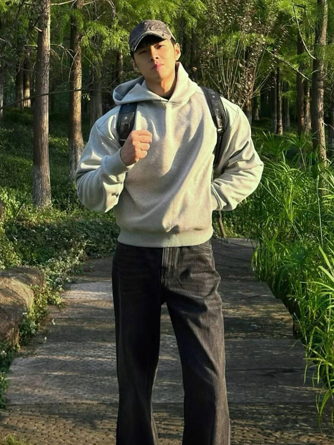 Light Grey Boxy Short Hoodie Men's Autumn Winter American Style Heavyweight Hardwearing Hooded Sweatshirt Cleanfit Shoulder J...
Light Grey Boxy Short Hoodie Men's Autumn Winter American Style Heavyweight Hardwearing Hooded Sweatshirt Cleanfit Shoulder J...