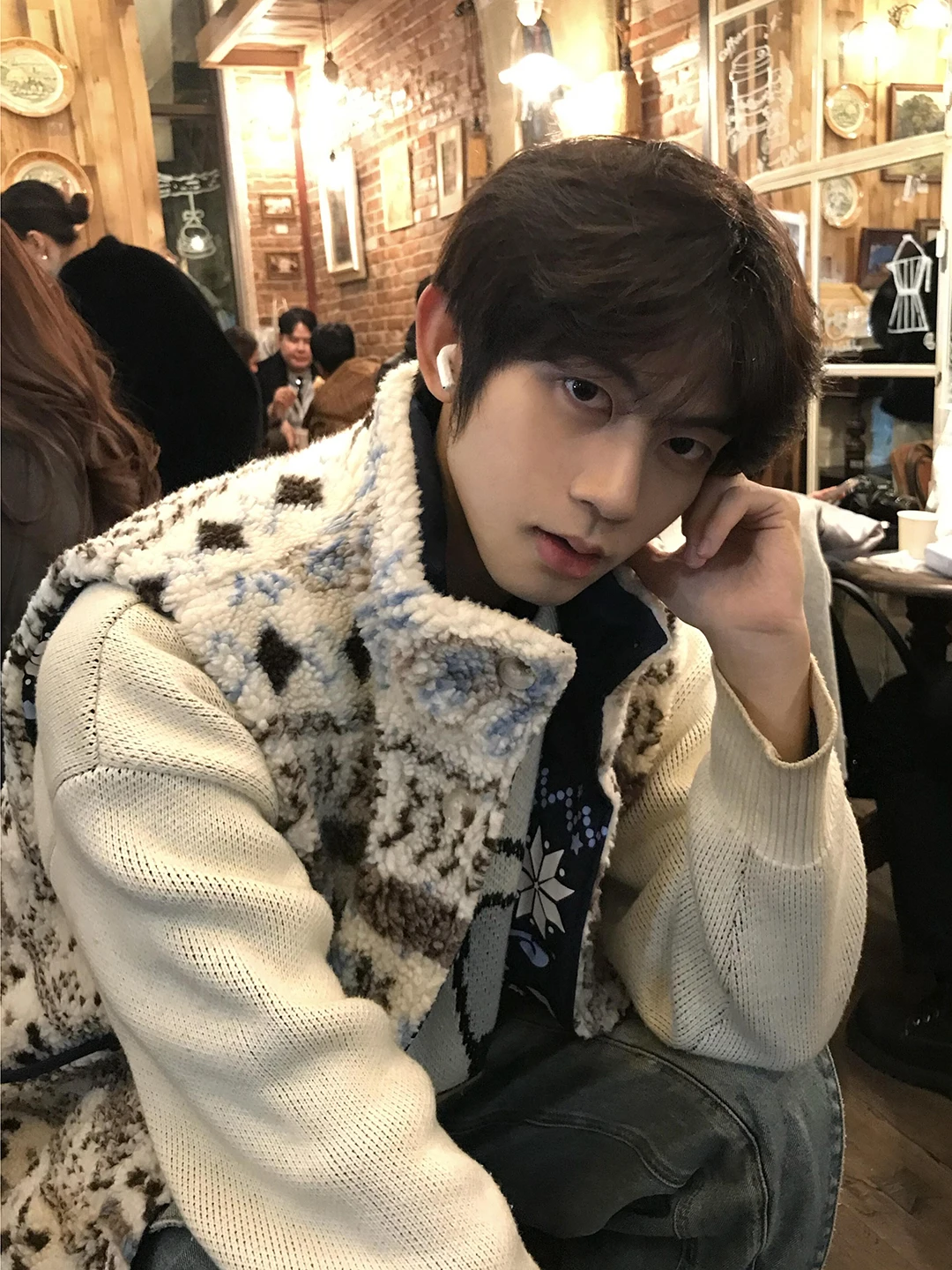 Жилет из овечьей шерсти Thiened, зимний, теплый, двусторонний, хлопковый, приталенный, молодежный, трендовый, длинный, с воротником-стойкой
Жилет из овечьей шерсти Thiened, зимний, теплый, двусторонний, хлопковый, приталенный, молодежный, трендовый, длинный, с воротником-стойкой