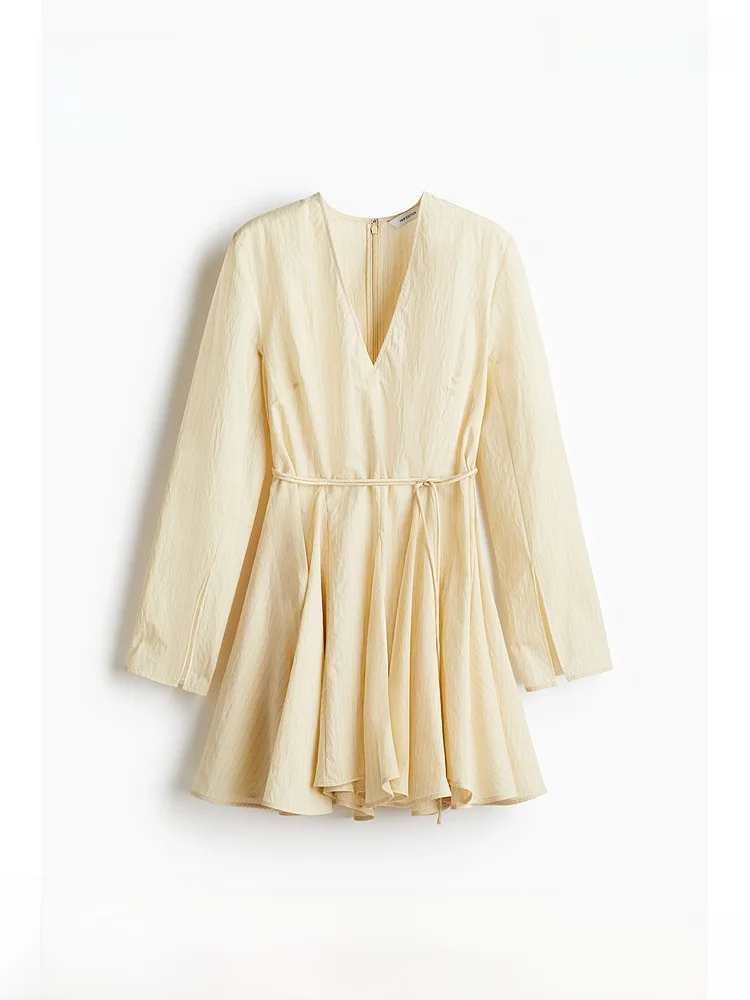 Ele V-ne Dr Spring Collection H&M Cotton Blend Bell Sve Dr ort Skirt Polyester Nylon Blend Ladies Faion
Ele V-ne Dr Spring Collection H&M Cotton Blend Bell Sve Dr ort Skirt Polyester Nylon Blend Ladies Faion