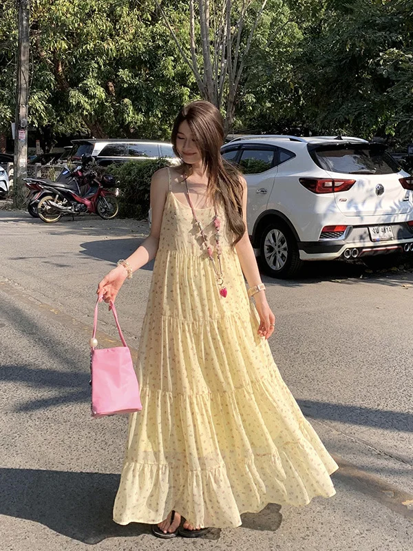 plus Size Women's Summer Floral Print Dress Loose Vacation Style Cover Belly Strapless Gown Korean Style Long Skirt Dress
plus Size Women's Summer Floral Print Dress Loose Vacation Style Cover Belly Strapless Gown Korean Style Long Skirt Dress