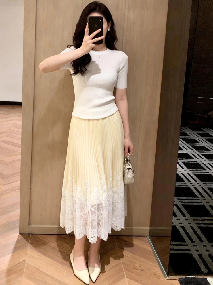 2026 Spring New Style French Baby Style Satin Lace Patchwork A-line Full Skirt for Women
2026 Spring New Style French Baby Style Satin Lace Patchwork A-line Full Skirt for Women