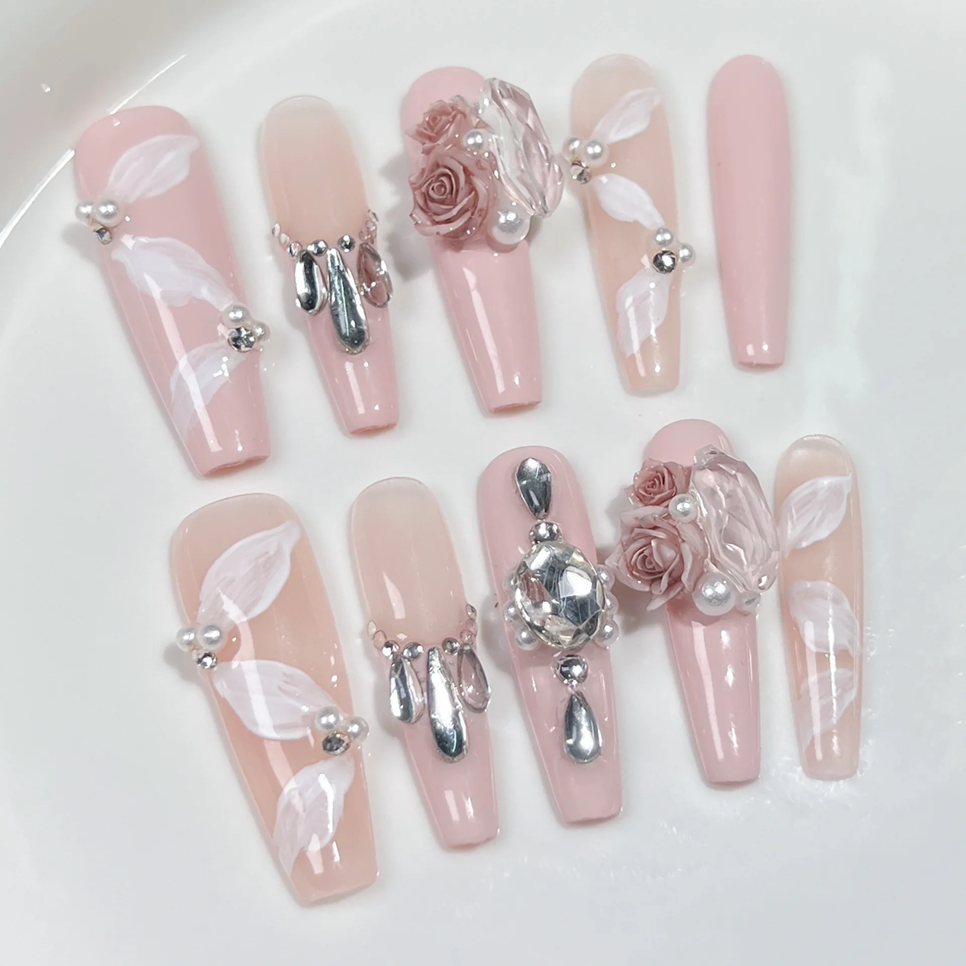 10pcs Handmade Press on Nails Art Pink Flower Design Coffin False Nails Tips Diamond Long Ballet Fake Nail Reusable Manicure Set
10pcs Handmade Press on Nails Art Pink Flower Design Coffin False Nails Tips Diamond Long Ballet Fake Nail Reusable Manicure Set
