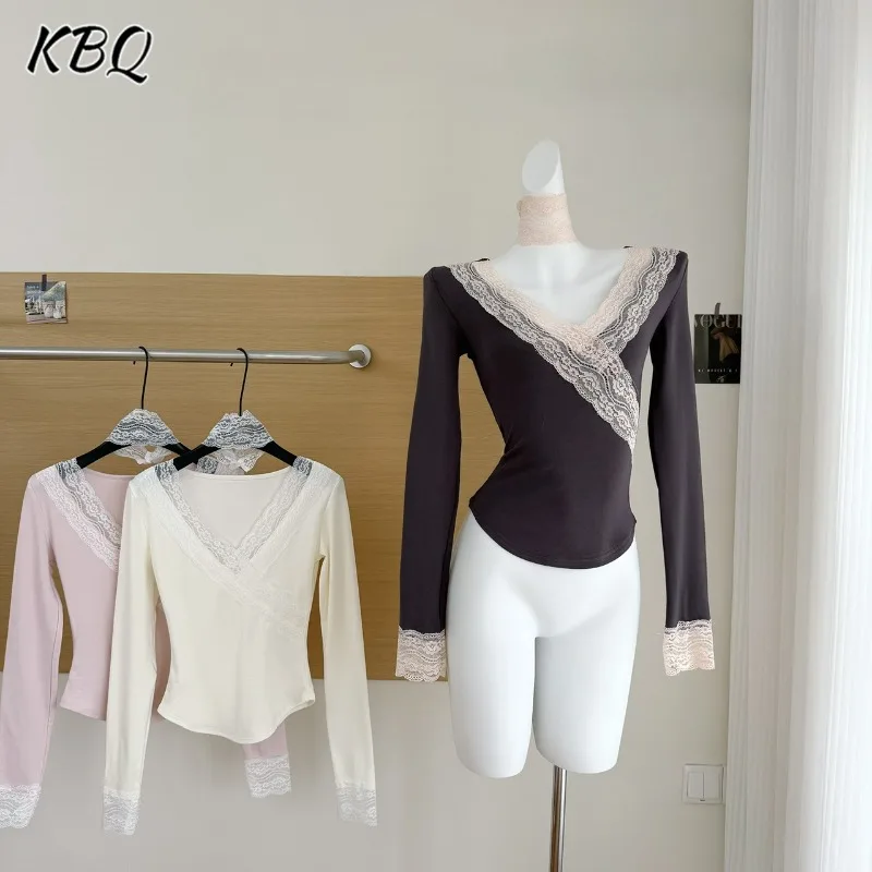 KBQ Solid Spliced Lace Slimming T Shirts For Women V Neck Long Sleeve Temperament Slimming Design Sense Tops Female Fashion New
KBQ Solid Spliced Lace Slimming T Shirts For Women V Neck Long Sleeve Temperament Slimming Design Sense Tops Female Fashion New