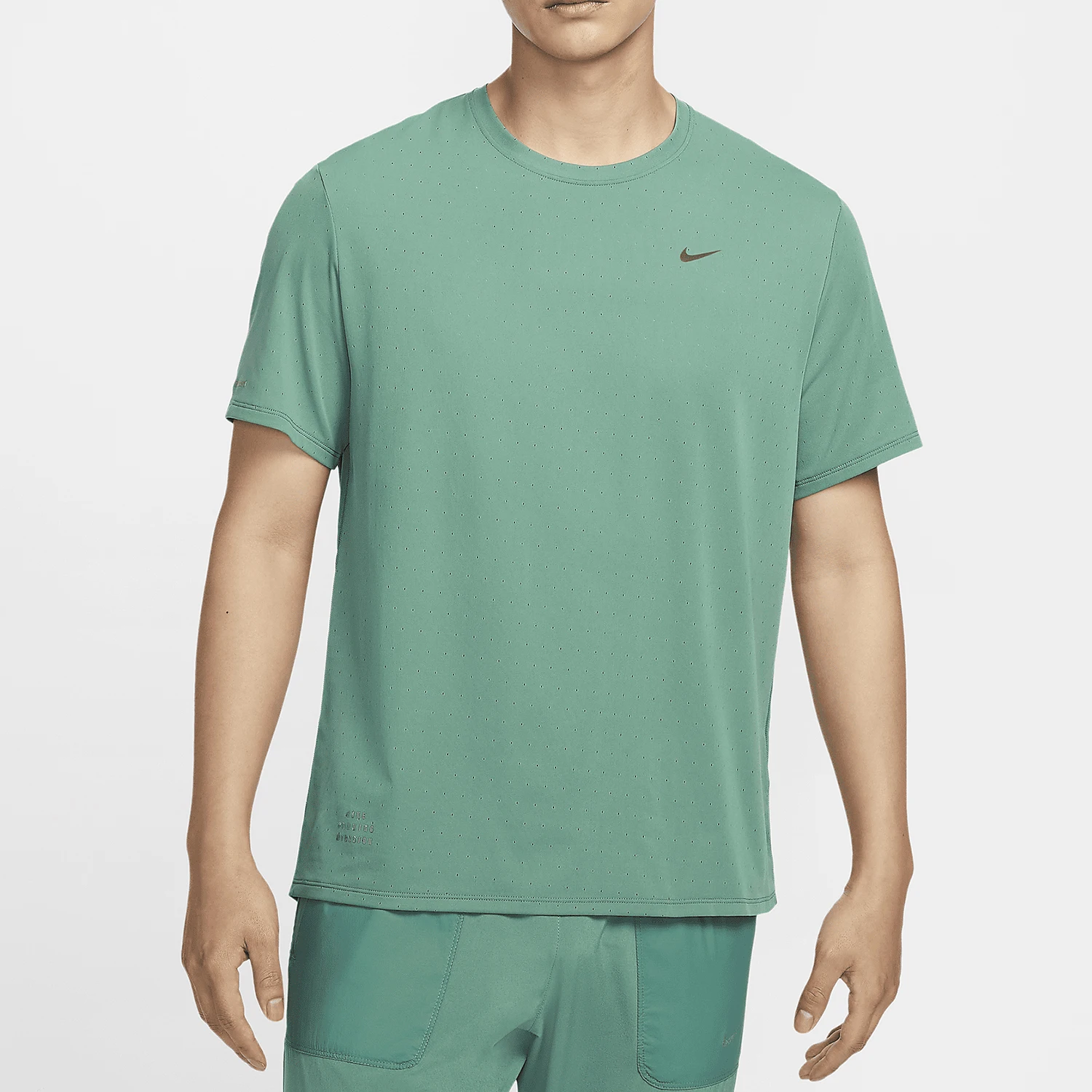 Nike genuine summer new men's simple breathable running sports T-shirt FQ3092-361
Nike genuine summer new men's simple breathable running sports T-shirt FQ3092-361