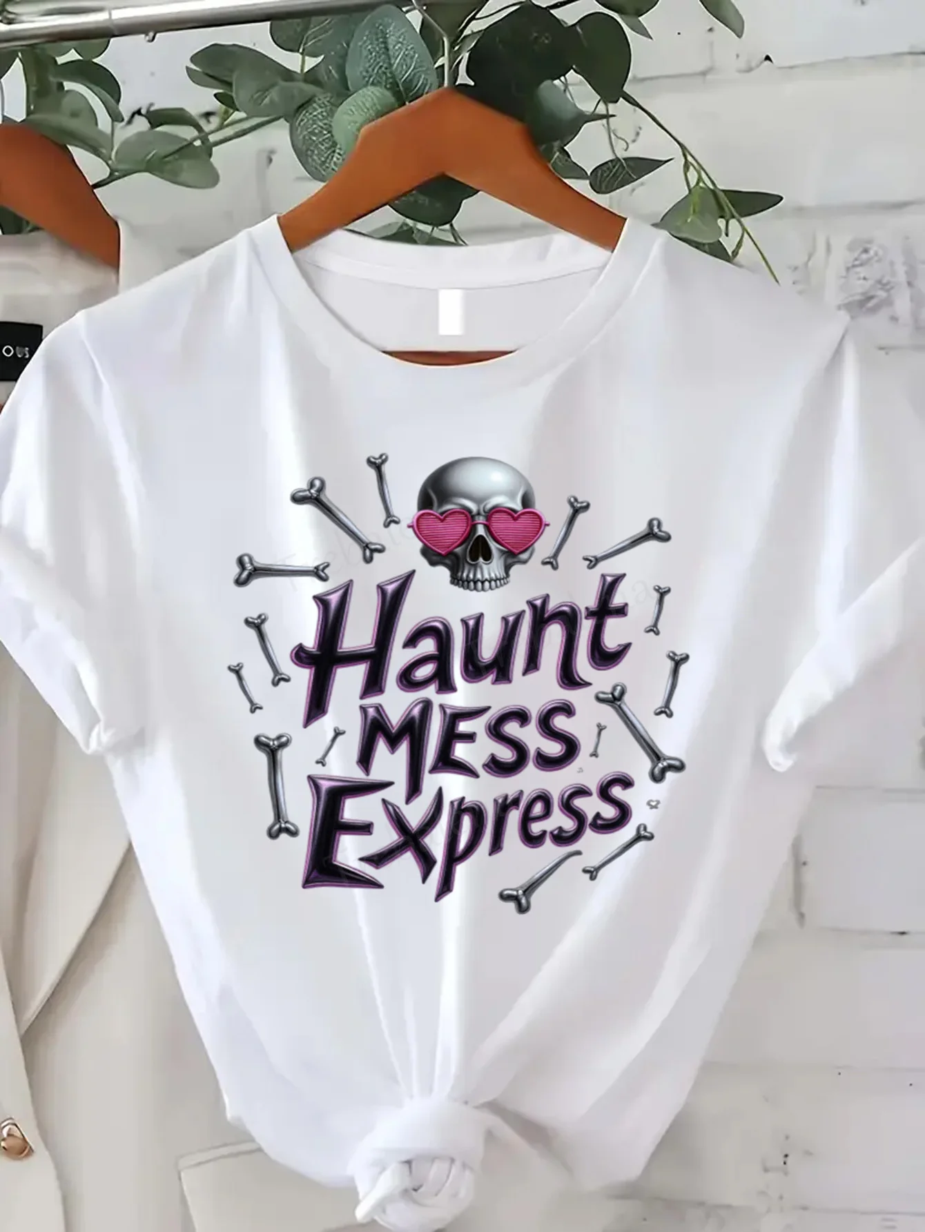 Round Neck T-shirt Halloween Skull T-Shirt Women Plus Size Haunt Mess Express Graphic Tee Short Sleeve Tee Fashion Casual Top
Round Neck T-shirt Halloween Skull T-Shirt Women Plus Size Haunt Mess Express Graphic Tee Short Sleeve Tee Fashion Casual Top