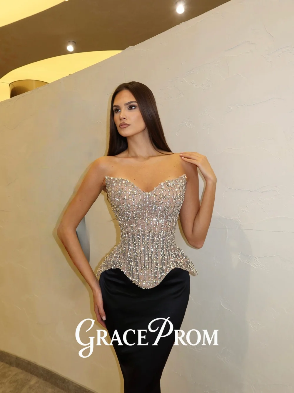 Вечернее платье GraceProm с кристаллами 2026, роскошное платье без бретелек для красной ковровой дорожки, романтическое атласное вечернее платье трапециевидной формы длиной до пола, на заказ
Вечернее платье GraceProm с кристаллами 2026, роскошное платье без бретелек для красной ковровой дорожки, романтическое атласное вечернее платье трапециевидной формы длиной до пола, на заказ